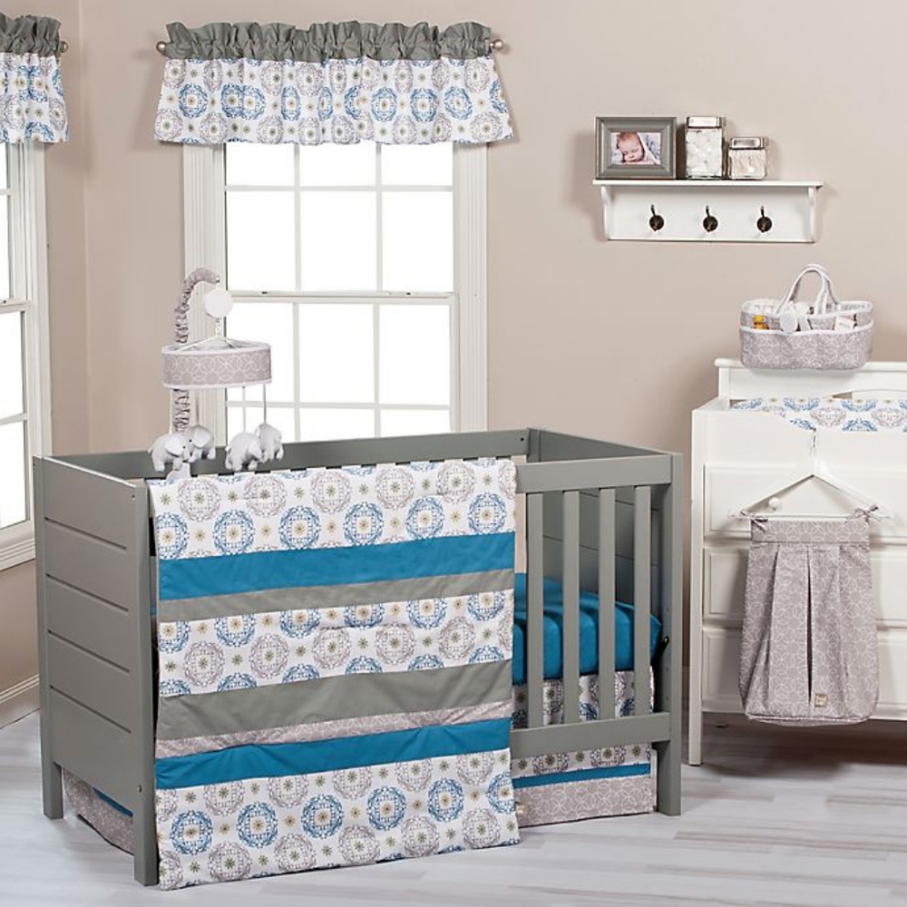 Trend lab Monaco Crib bedding set. Comforter & crib skirt